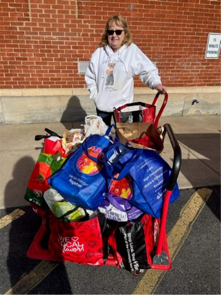 Trinity Volunteers Share Their Mission at Gerard Place